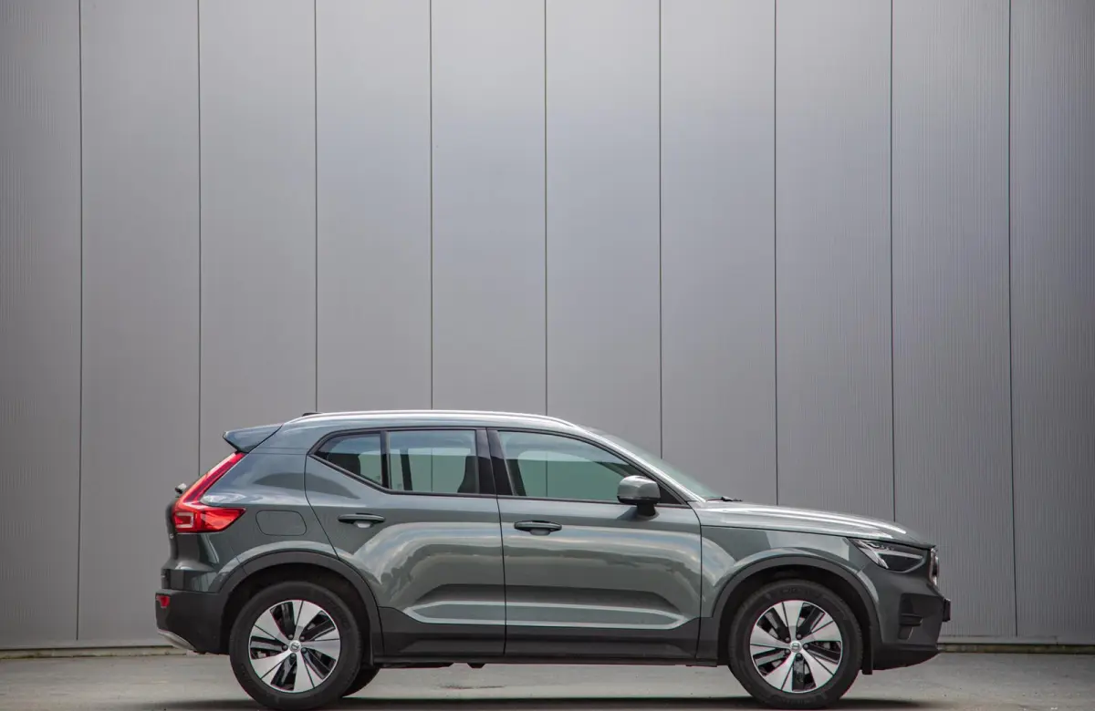 2.0 B3 Core MY2026|Leder|Keyless|PDC|Camera|Carplay