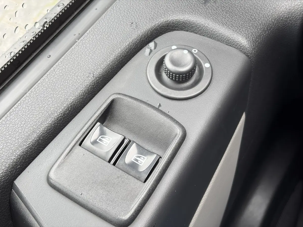 1.6 dCi T29 L2H1 Comfort*HAAK*A/C*CRUISE*NAVI*PDC*