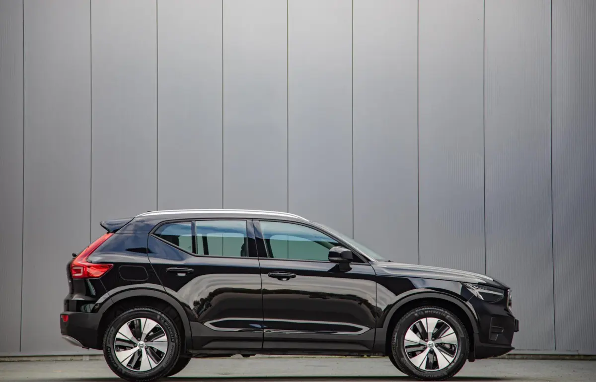 2.0 B3 Core MY2026|Leder|Keyless|PDC|Camera|Carplay