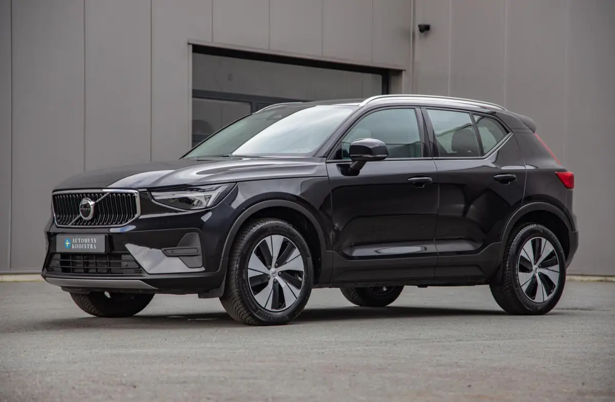 2.0 B3 Core MY2026|Leder|Keyless|PDC|Camera|Carplay