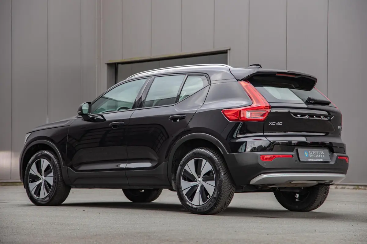 2.0 B3 Core MY2026|Leder|Keyless|PDC|Camera|Carplay
