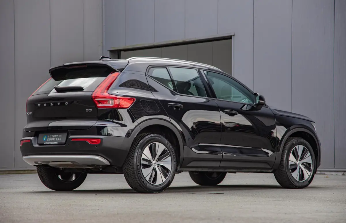 2.0 B3 Core MY2026|Leder|Keyless|PDC|Camera|Carplay