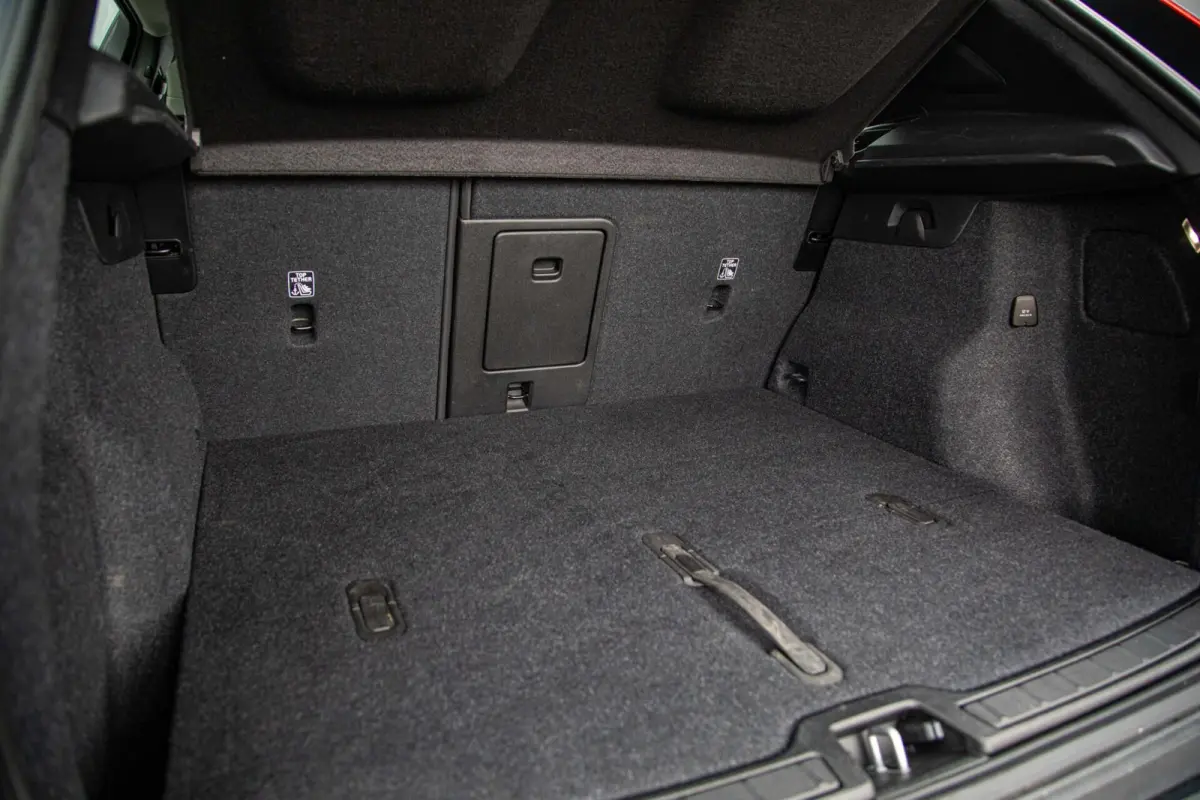 2.0 B3 Core MY2026|Leder|Keyless|PDC|Camera|Carplay