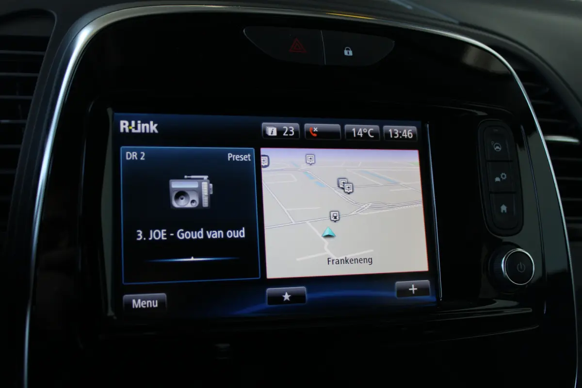 0.9 TCe Intens | Achteruitrijcamera | Dodehoek-detectie | DAB+ | Keyless entry & start |