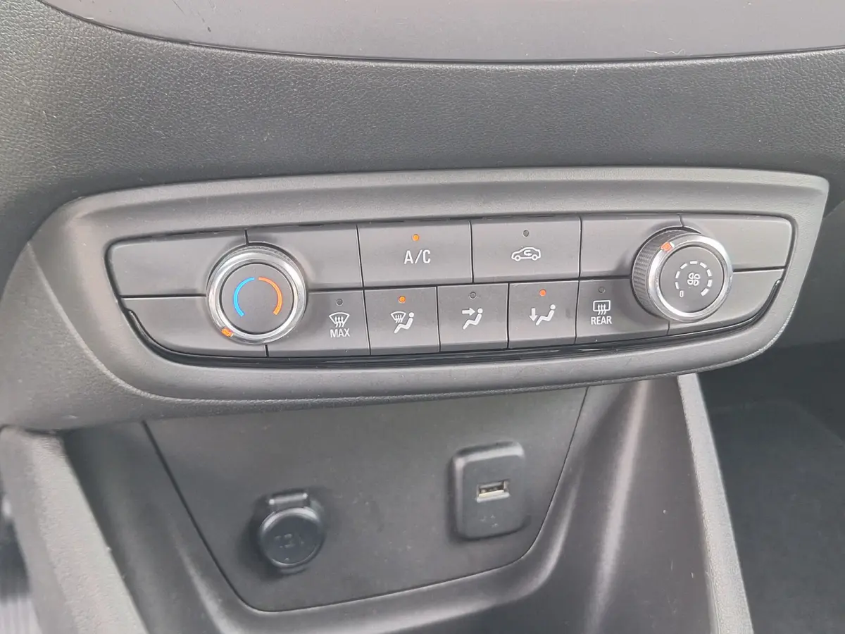 1.2 Edition /35.000 Km/Camera/Navi/Apple/Android/1e Eig/Garantie