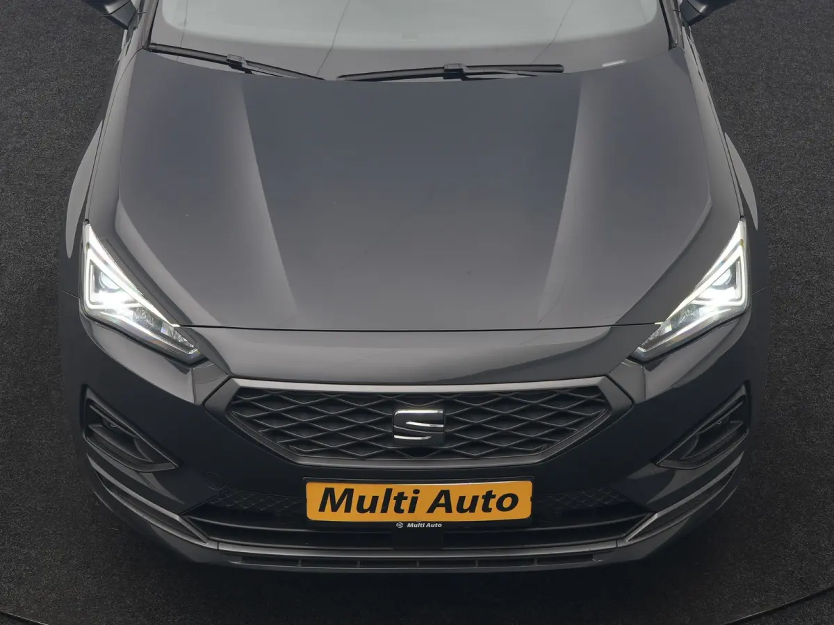 1.4 TSI e-Hybrid PHEV FR 245pk Dealer O.H | Panodak | Adaptive Cruise | Camera | Sportstoelen Memory & Verwarmd | Apple Carplay | Keyless | Lane Assist | Navigatie | Virtual | DAB | 20"L.M |