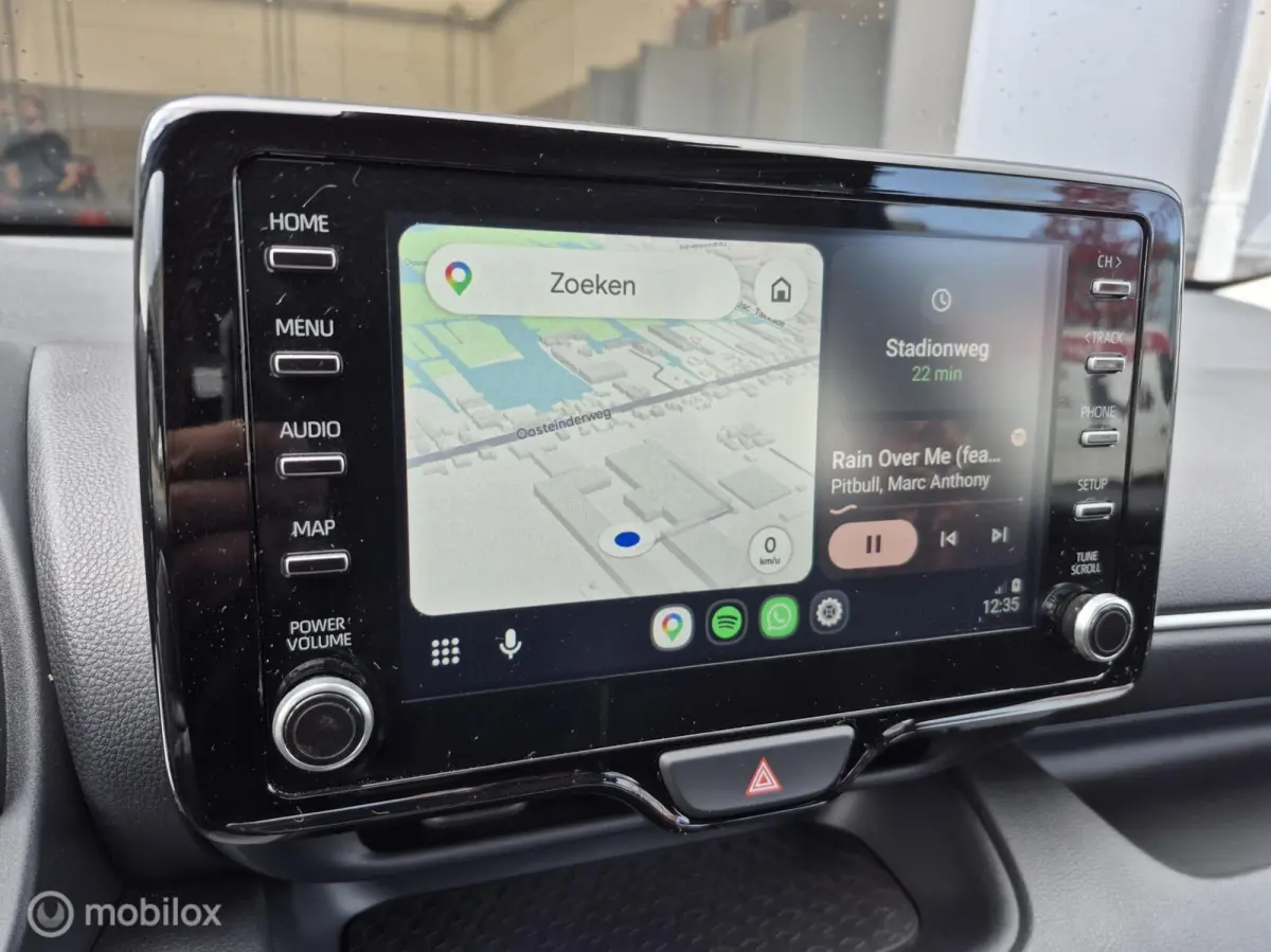 1.5 Hybrid Business Carplay / Camera / Adaptiv cruise / Stuur verwarming