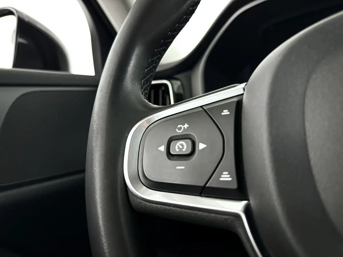 B3 Core | Parkeercamera | Stoel- en stuurverwarming | Trekhaak