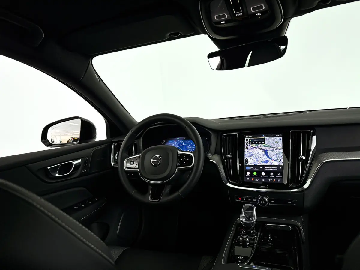 T8 Plug-in hybrid AWD Plus Dark | SOH 100% | Panoramadak | 360° camera | Head-up display | Harman Kardon | Stoel- en stuurverwarming | Trekhaak