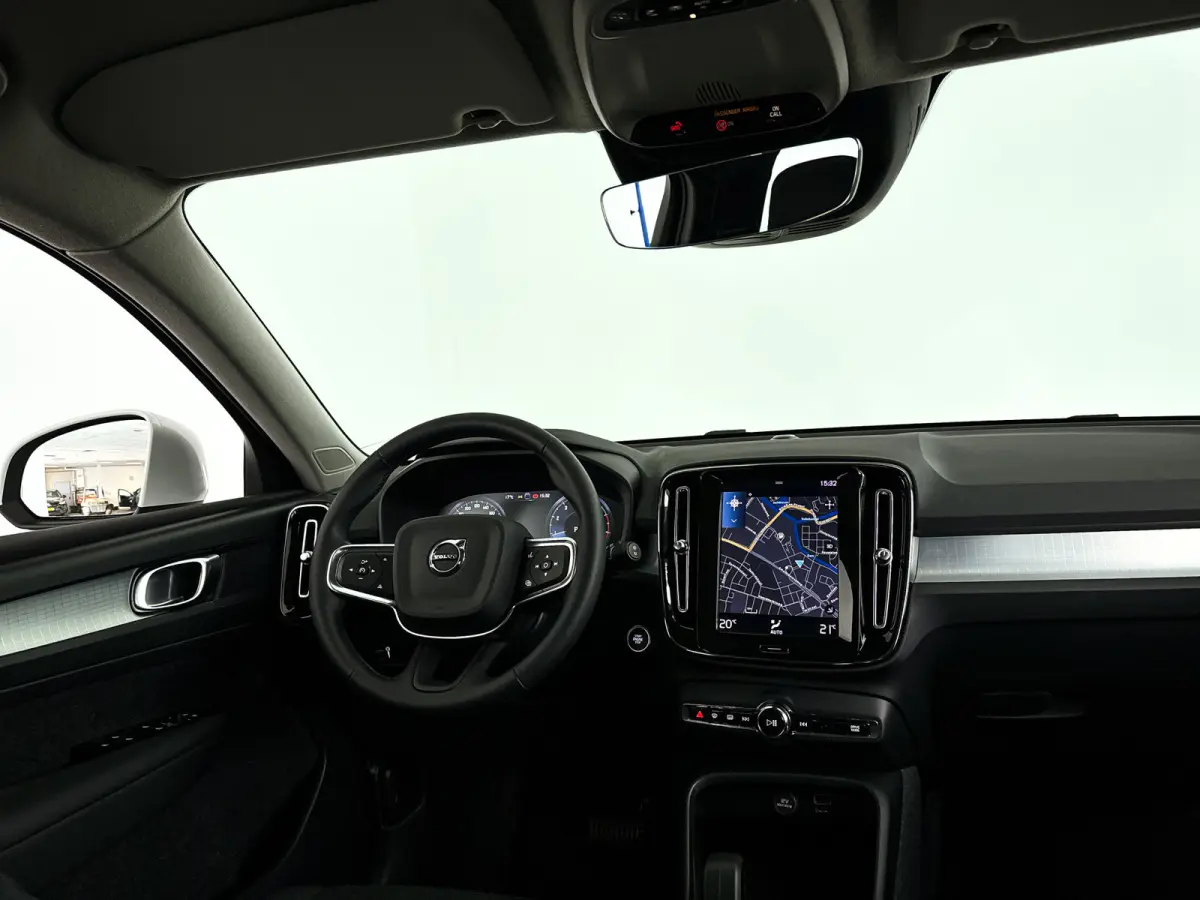 T2 Momentum Business | Parkeercamera | Cruise control | Navigatie