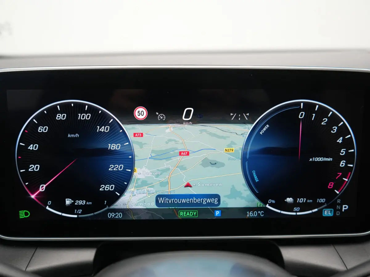 4MATIC Luxury Line PHEV Long Range 313pk Dealer O.H. | Trekhaak af Fabriek | Panodak | Sfeerverlichting | BLIS | Lederen Sportstoelen Memory & Verwarmd | Apple Carplay | Cruise Control | Nav