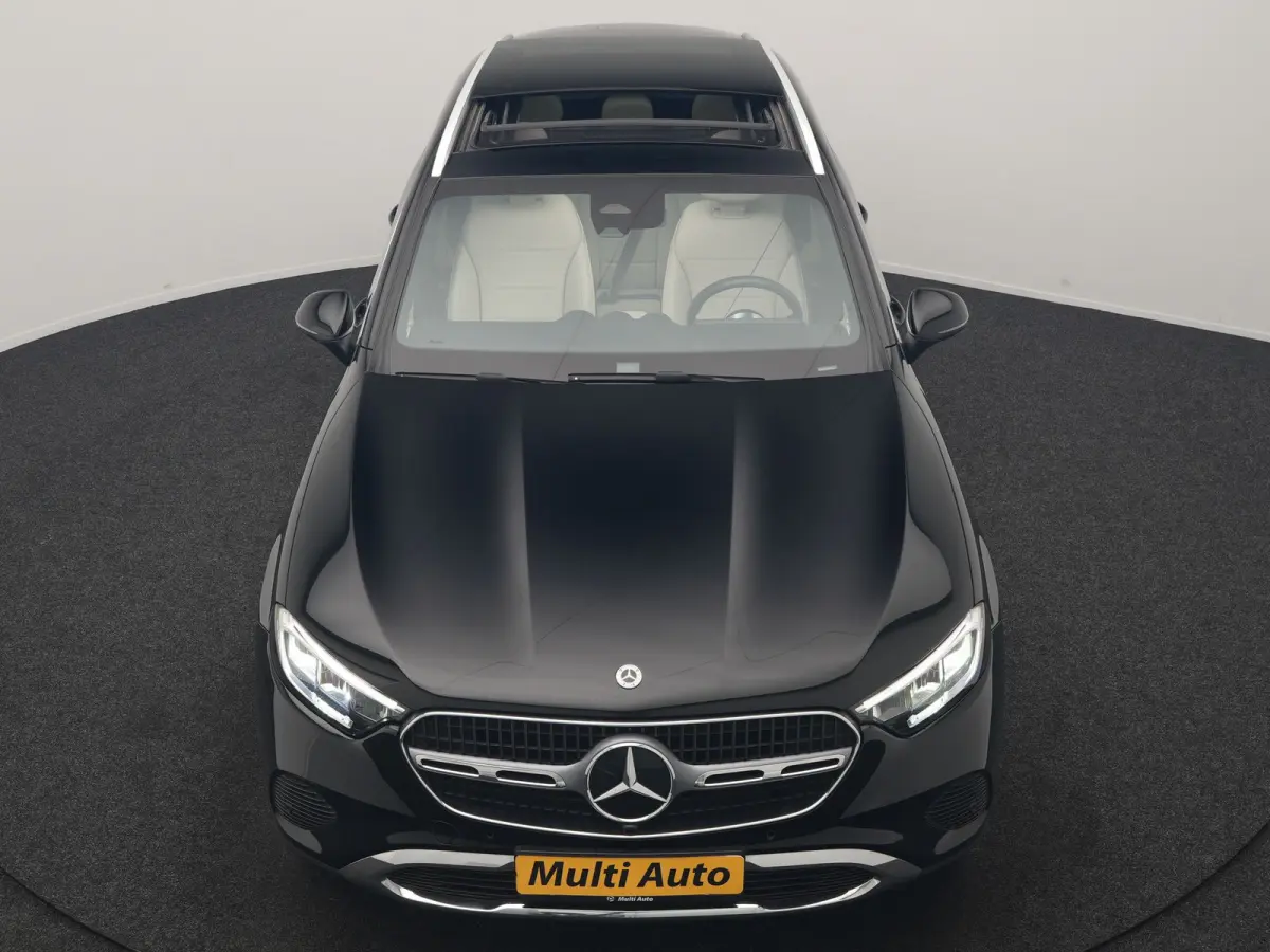 4MATIC Luxury Line PHEV Long Range 313pk Dealer O.H. | Trekhaak af Fabriek | Panodak | Sfeerverlichting | BLIS | Lederen Sportstoelen Memory & Verwarmd | Apple Carplay | Cruise Control | Nav