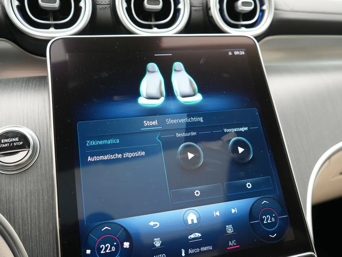4MATIC Luxury Line PHEV 313pk Dealer O.H. | Panodak | Sfeerverlichting | BLIS | Lederen Sportstoelen Memory & Verwarmd | Apple Carplay | Cruise Control | Navigatie | DAB | Virtual | Plug In 