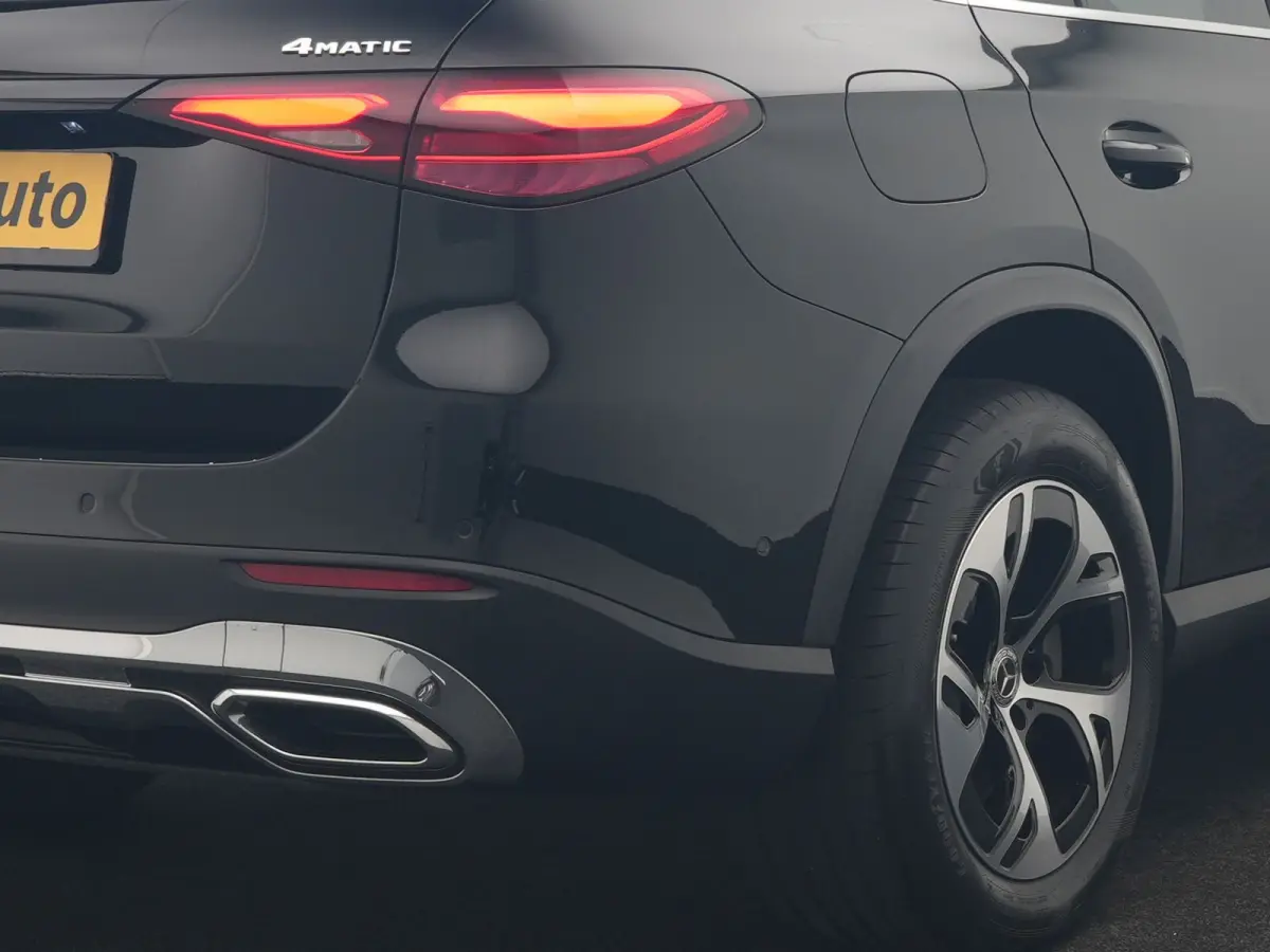 4MATIC Luxury Line PHEV 313pk Dealer O.H. | Panodak | Sfeerverlichting | BLIS | Lederen Sportstoelen Memory & Verwarmd | Apple Carplay | Cruise Control | Navigatie | DAB | Virtual | Plug In 