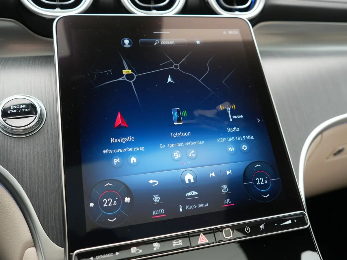 4MATIC Luxury Line PHEV 313pk Dealer O.H. | Panodak | Sfeerverlichting | BLIS | Lederen Sportstoelen Memory & Verwarmd | Apple Carplay | Cruise Control | Navigatie | DAB | Virtual | Plug In 