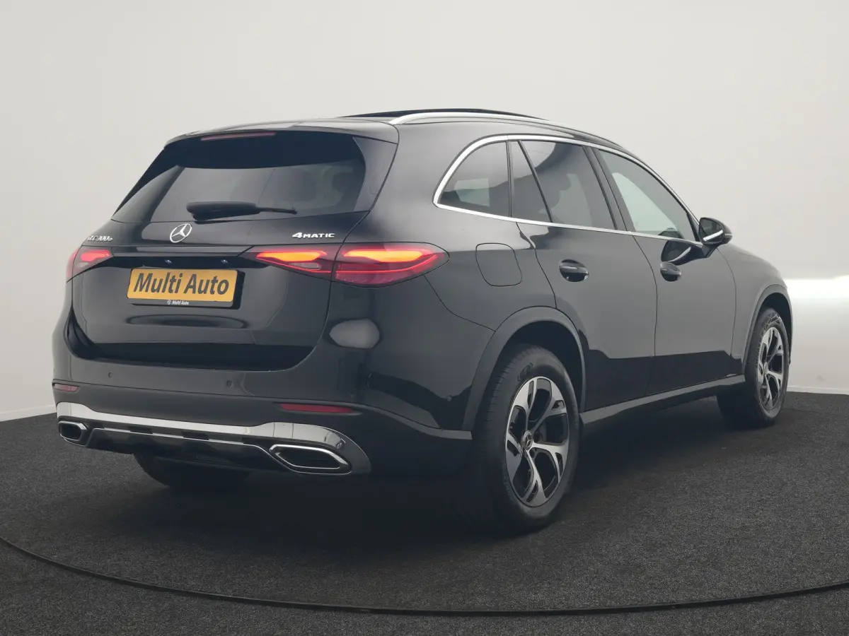 4MATIC Luxury Line PHEV 313pk Dealer O.H. | Panodak | Sfeerverlichting | BLIS | Lederen Sportstoelen Memory & Verwarmd | Apple Carplay | Cruise Control | Navigatie | DAB | Virtual | Plug In 