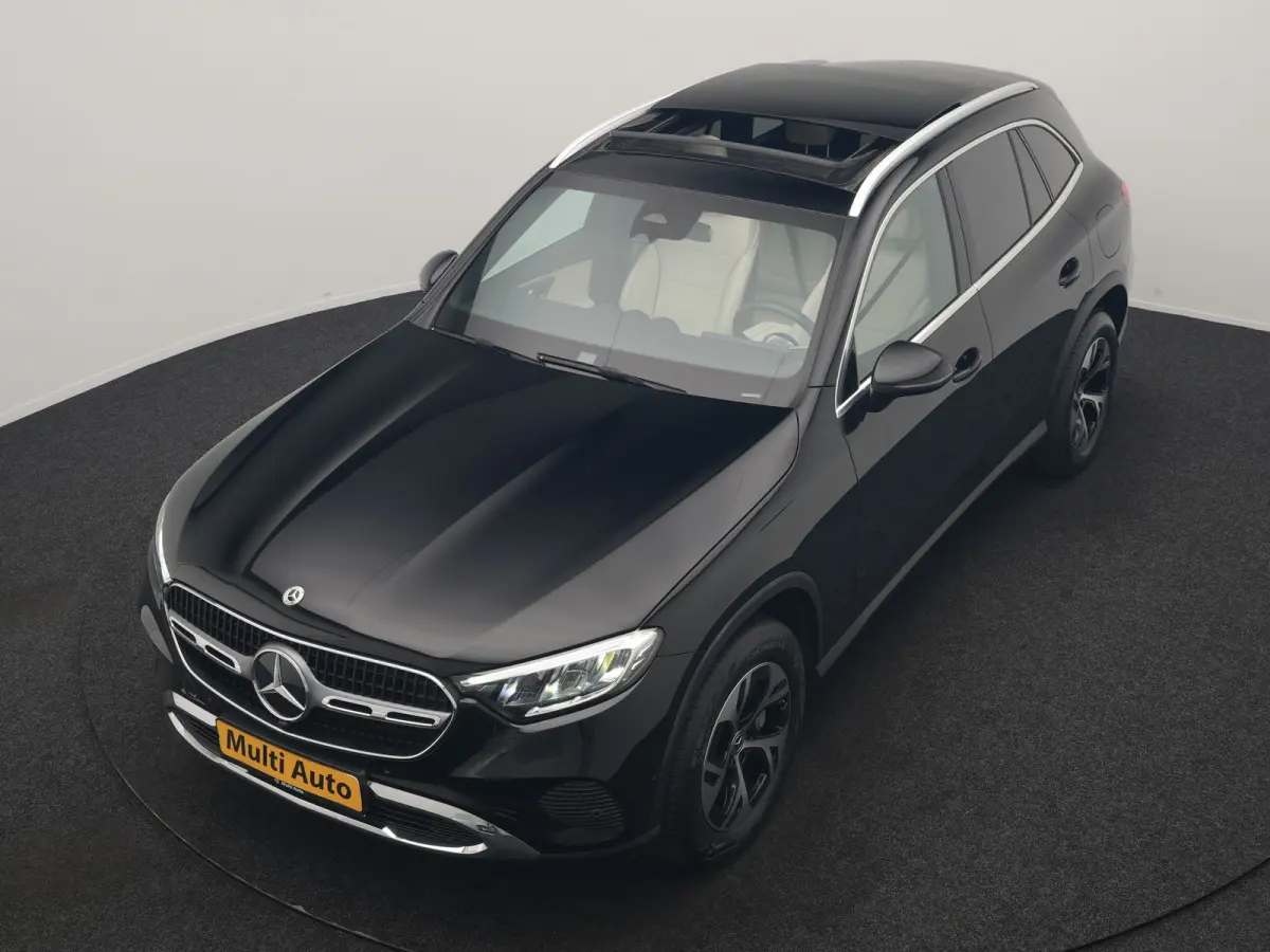 4MATIC Luxury Line PHEV 313pk Dealer O.H. | Panodak | Sfeerverlichting | BLIS | Lederen Sportstoelen Memory & Verwarmd | Apple Carplay | Cruise Control | Navigatie | DAB | Virtual | Plug In 