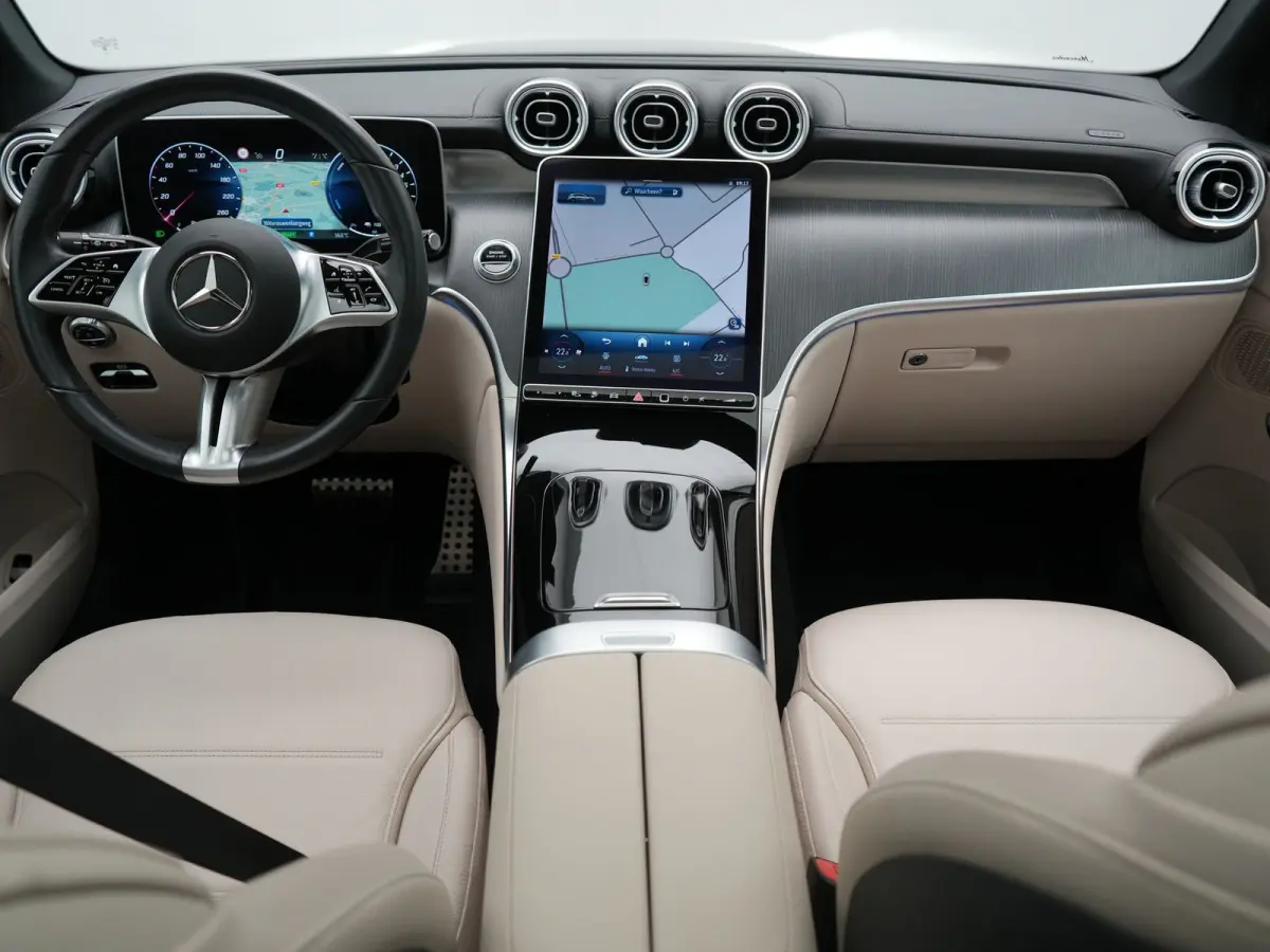 4MATIC Luxury Line PHEV 313pk Dealer O.H. | Panodak | Sfeerverlichting | BLIS | Lederen Sportstoelen Memory & Verwarmd | Apple Carplay | Cruise Control | Navigatie | DAB | Virtual | Plug In 