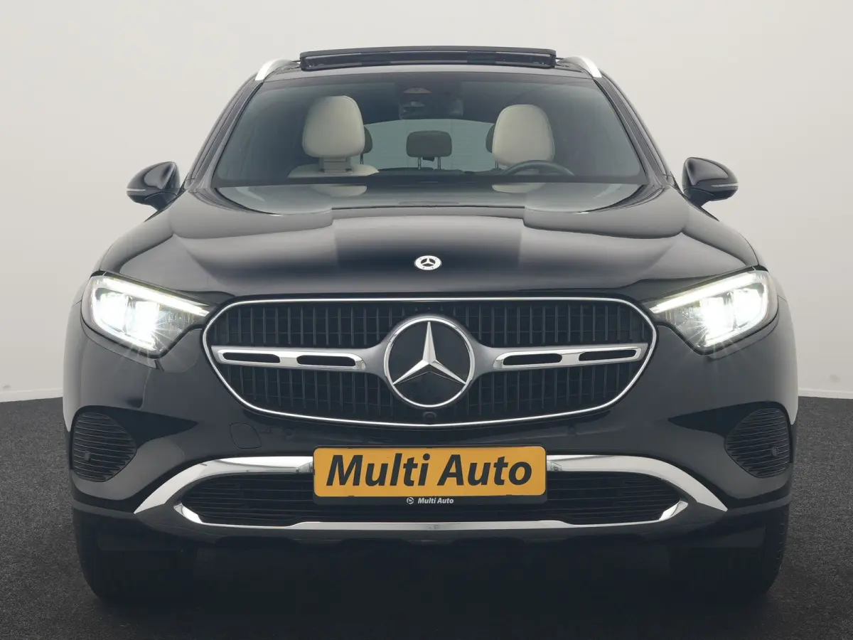 4MATIC Luxury Line PHEV 313pk Dealer O.H. | Panodak | Sfeerverlichting | BLIS | Lederen Sportstoelen Memory & Verwarmd | Apple Carplay | Cruise Control | Navigatie | DAB | Virtual | Plug In 