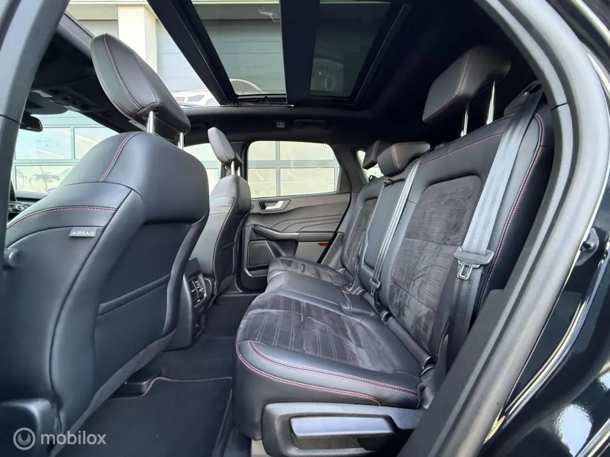 2.5 PHEV ST-Line X B&O Pano Winterpack Trekhk VOL!