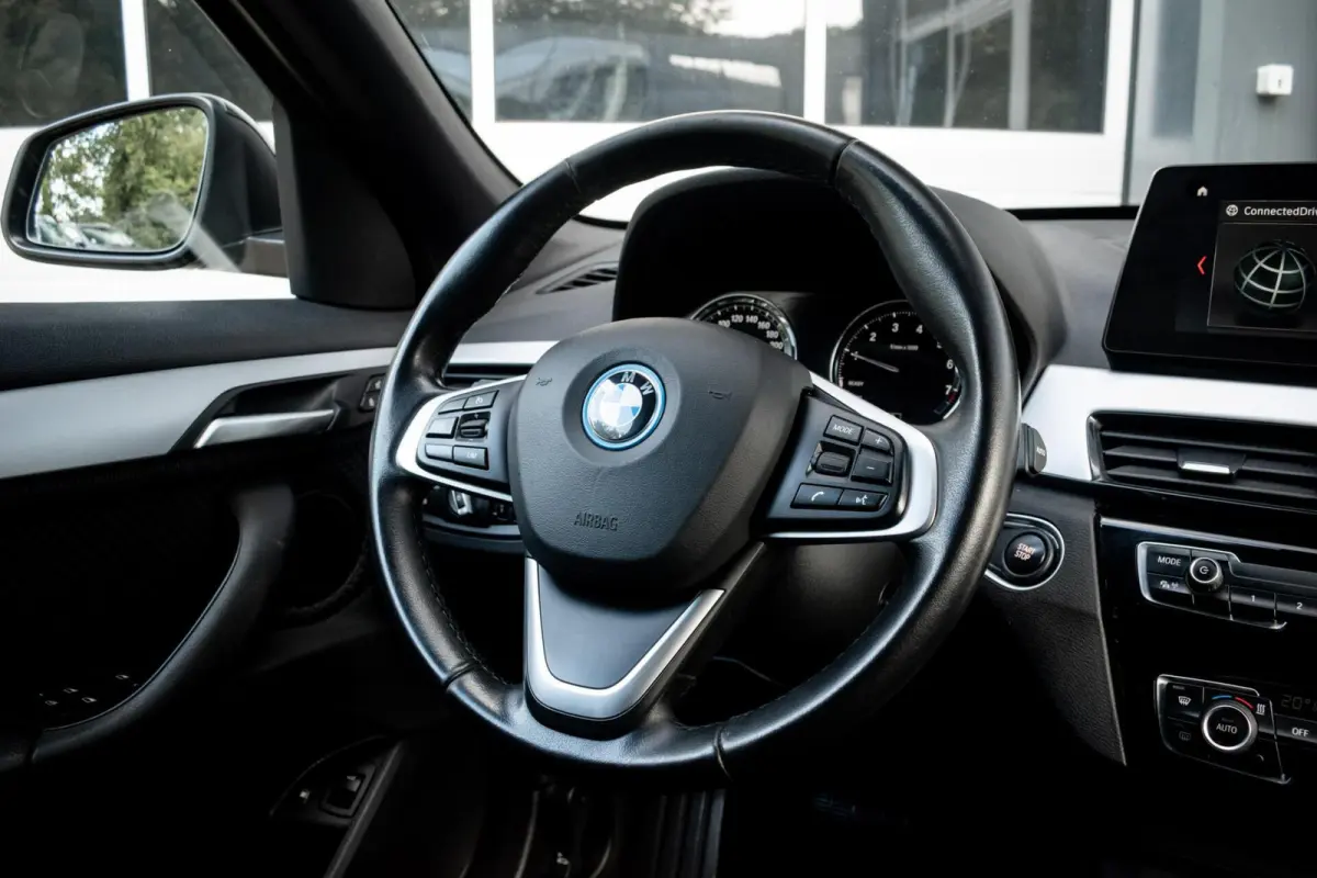 xDrive25e High Executive|1e EIGENAAR|ELEK. KLEP|HEAD-UP|CAMERA|CLIMATE|CRUISE|KEYLESS