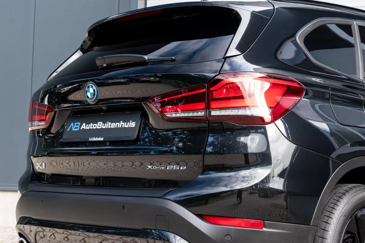 xDrive25e High Executive|1e EIGENAAR|ELEK. KLEP|HEAD-UP|CAMERA|CLIMATE|CRUISE|KEYLESS