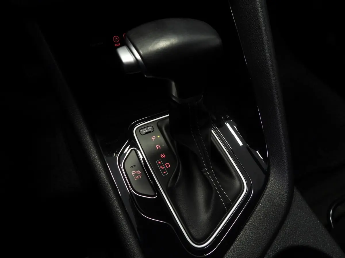 1.6 GDi Hybrid ExecutiveLine LEER/NAVI/CAMERA/XENON/18"LMV!