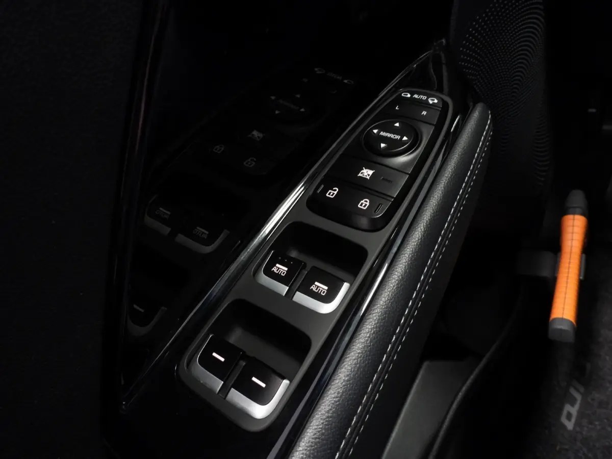 1.6 GDi Hybrid ExecutiveLine LEER/NAVI/CAMERA/XENON/18"LMV!
