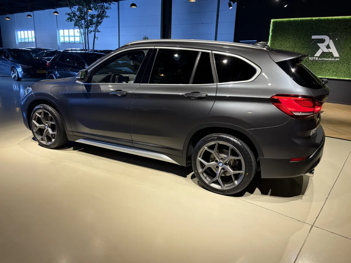 xDrive25e Aut Navi|Camera|LED|Leer Plug-IN!