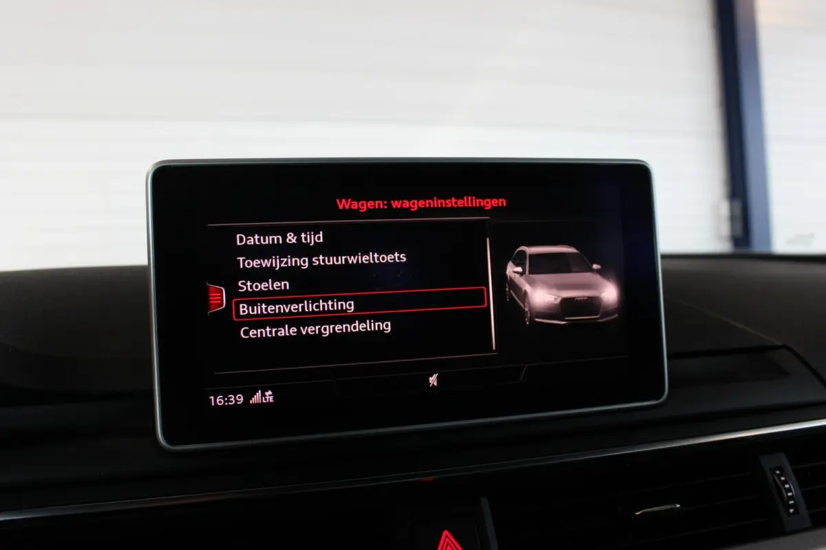 1.4 TFSI S-Line Edition Trekhaak | Virtual Cockpit | Carplay | Full LED | Navi | Bluetooth | 18" LMV | PDC V+A