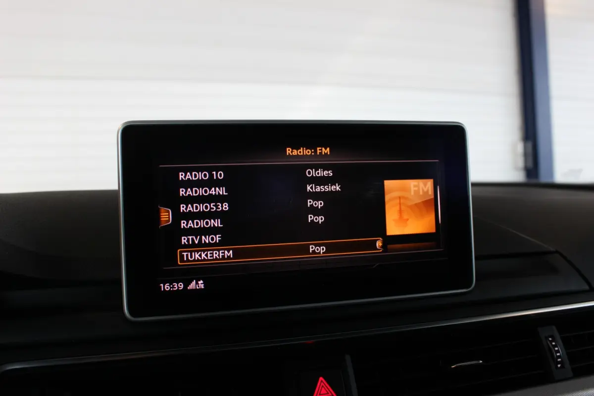1.4 TFSI S-Line Edition Trekhaak | Virtual Cockpit | Carplay | Full LED | Navi | Bluetooth | 18" LMV | PDC V+A