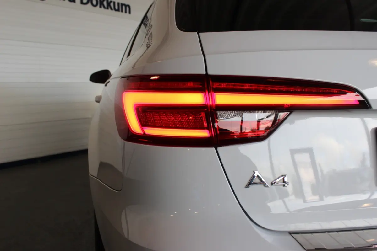 1.4 TFSI S-Line Edition Trekhaak | Virtual Cockpit | Carplay | Full LED | Navi | Bluetooth | 18" LMV | PDC V+A