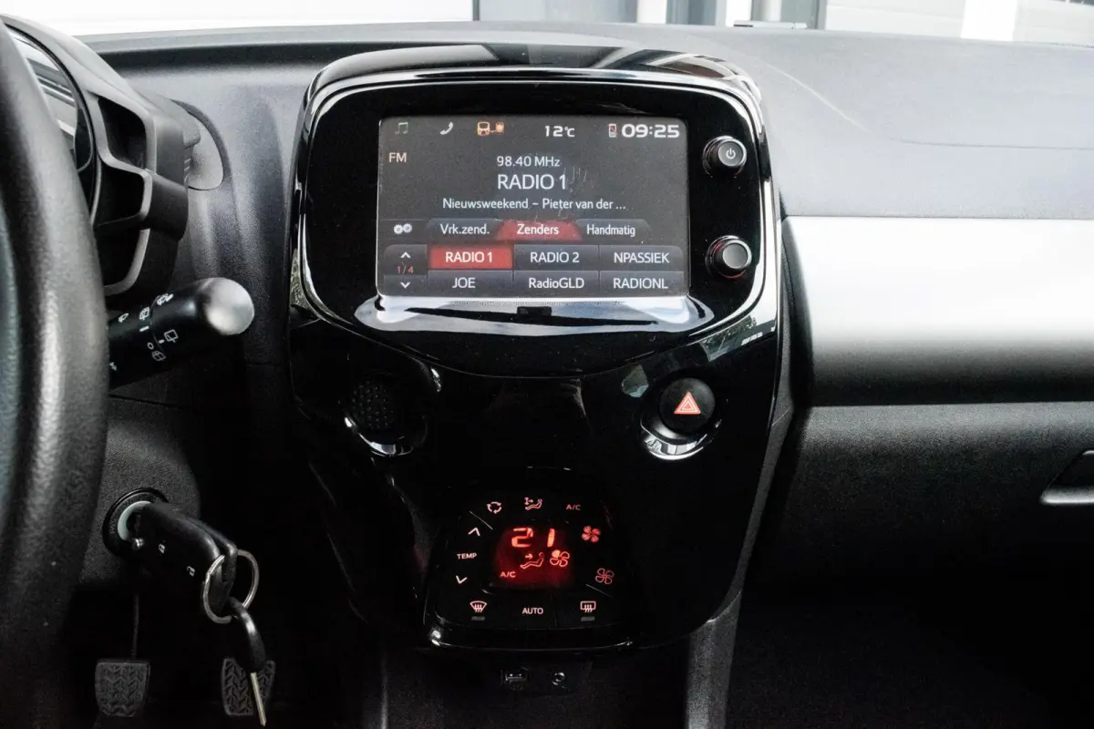 1.2 VTi Allure|CLIMATE|MULTIMEDIASCHERM|BLUETOOTH|ELEK.PAKKET