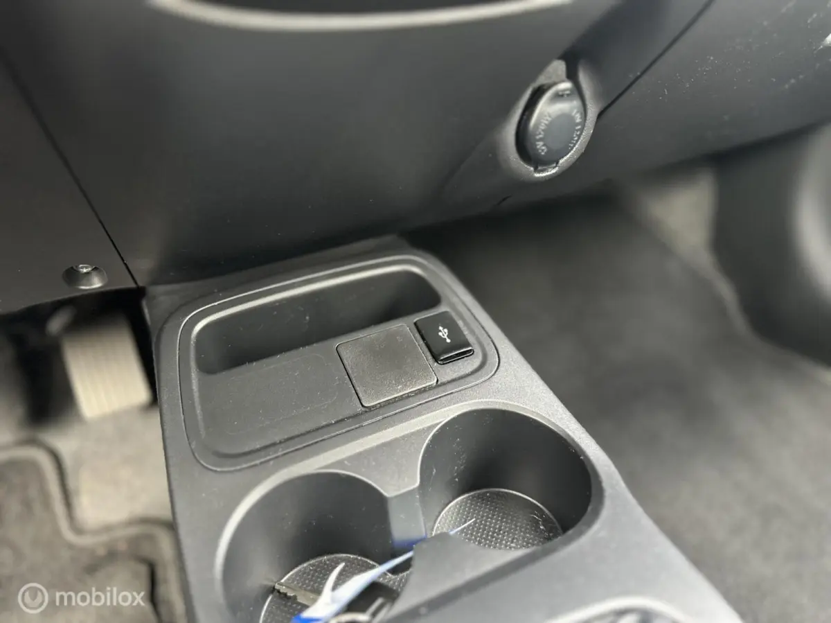 1.0 Entry | 2018 | 56.000 km | Airco |