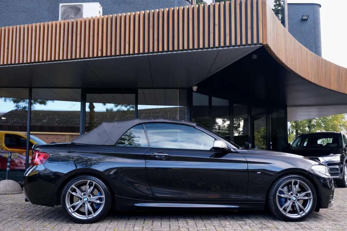 M235i xDrive|Rijklaar!|Camera|HarmanKardon|Stoelverwarming|Elec.Stoelverstelling|Keyless