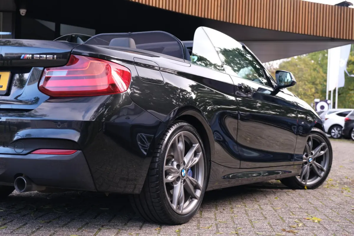 M235i xDrive|Rijklaar!|Camera|HarmanKardon|Stoelverwarming|Elec.Stoelverstelling|Keyless