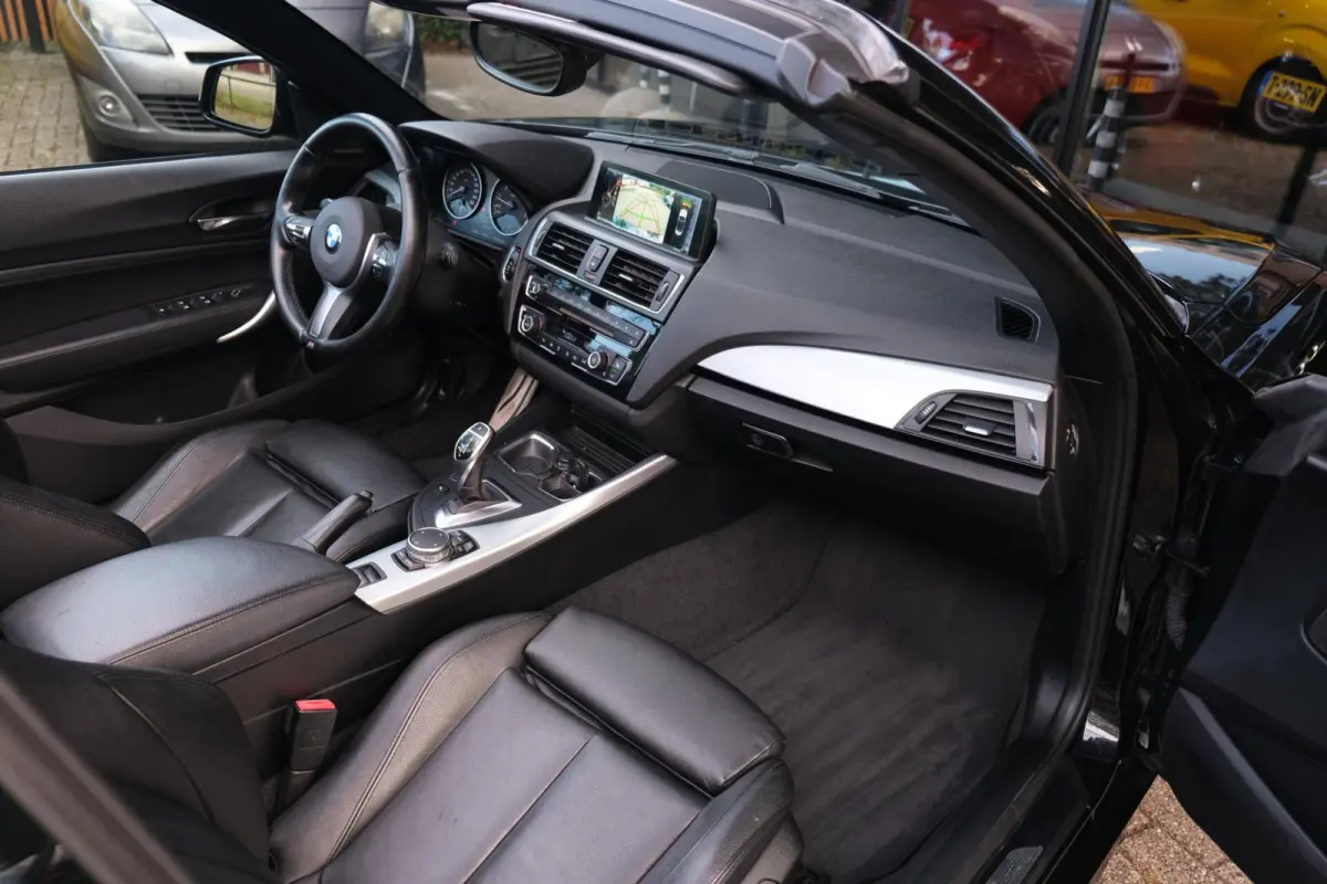 M235i xDrive|Rijklaar!|Camera|HarmanKardon|Stoelverwarming|Elec.Stoelverstelling|Keyless