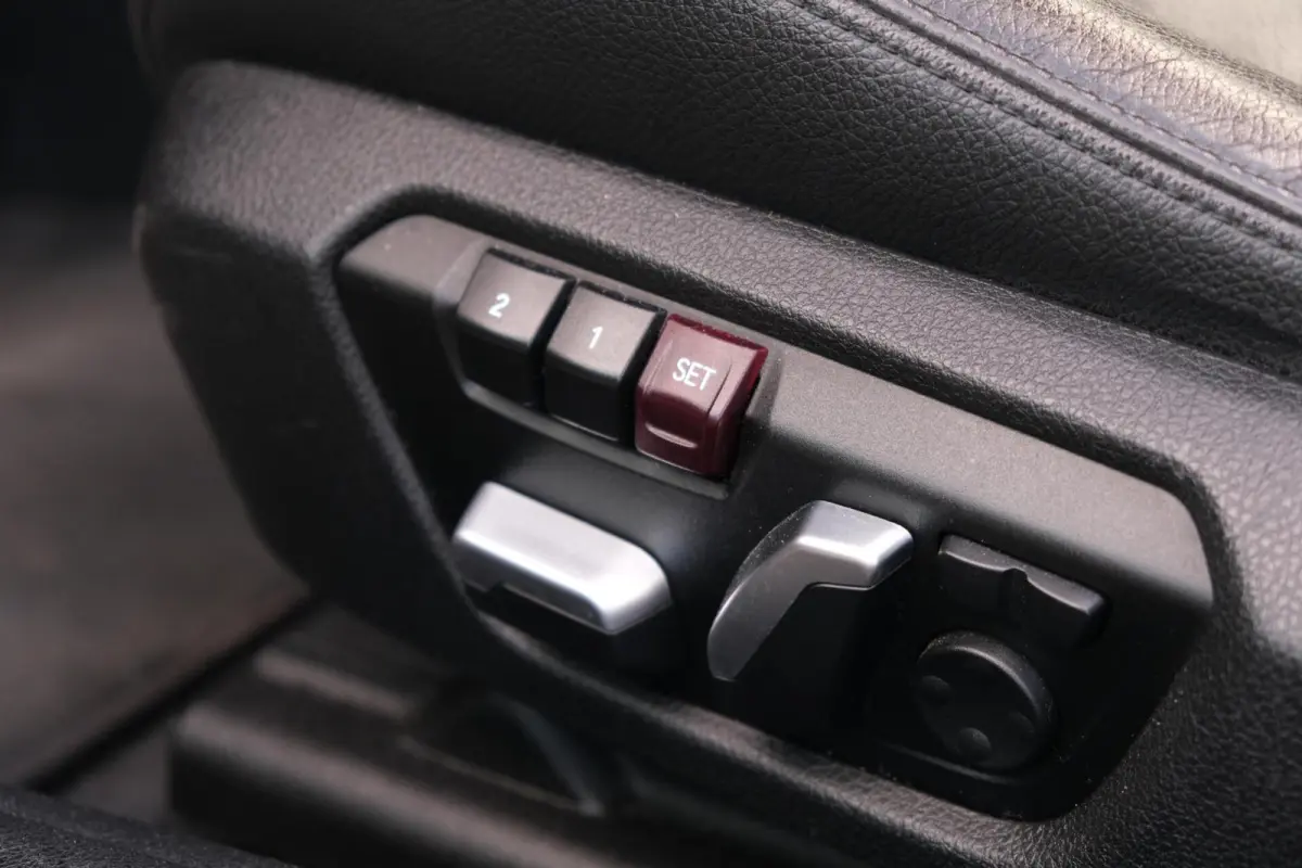 M235i xDrive|Rijklaar!|Camera|HarmanKardon|Stoelverwarming|Elec.Stoelverstelling|Keyless