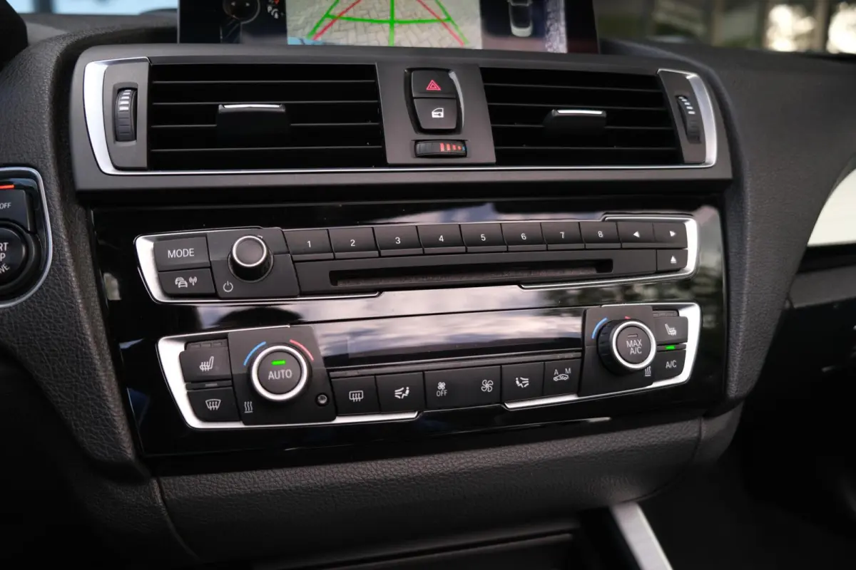 M235i xDrive|Rijklaar!|Camera|HarmanKardon|Stoelverwarming|Elec.Stoelverstelling|Keyless