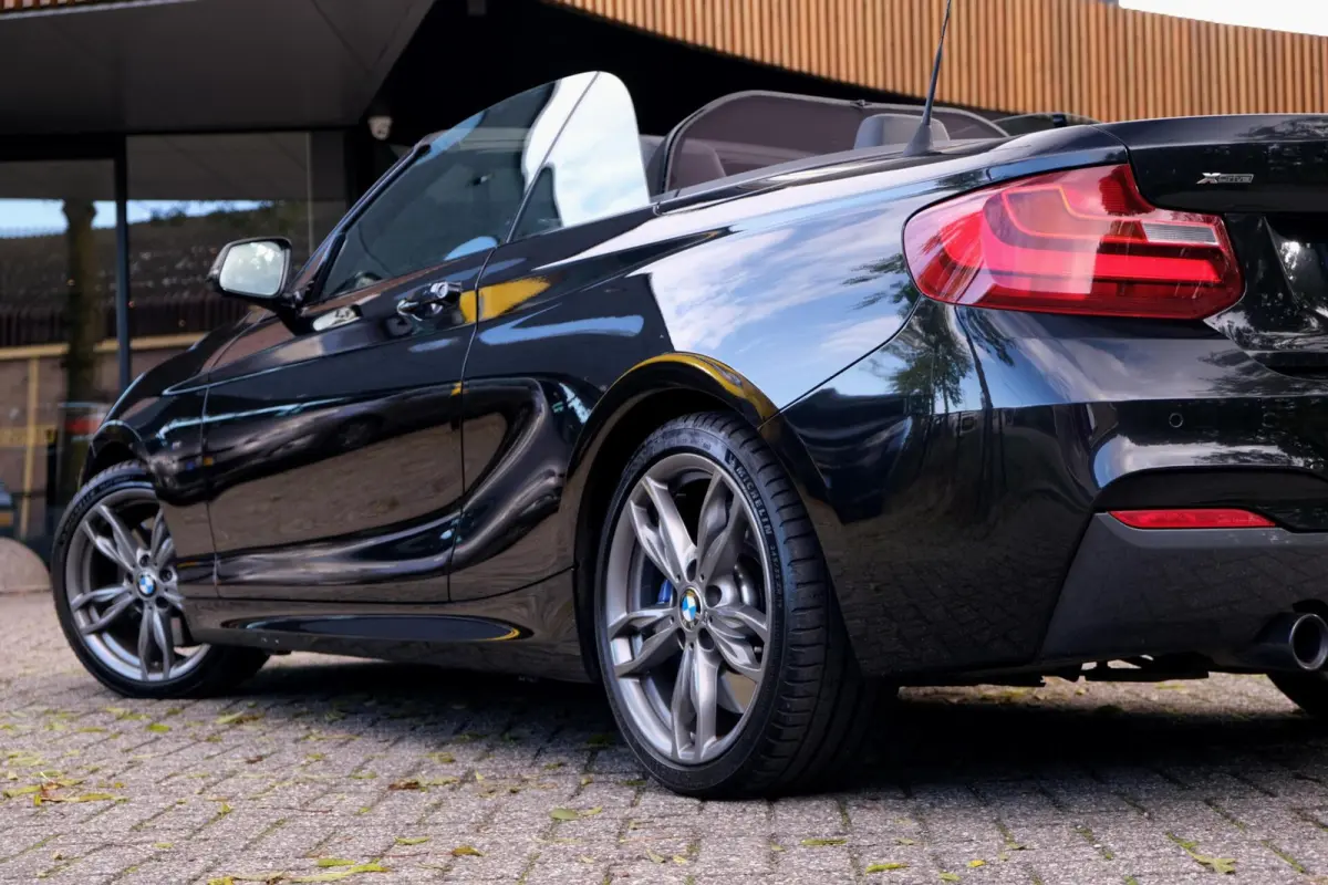 M235i xDrive|Rijklaar!|Camera|HarmanKardon|Stoelverwarming|Elec.Stoelverstelling|Keyless