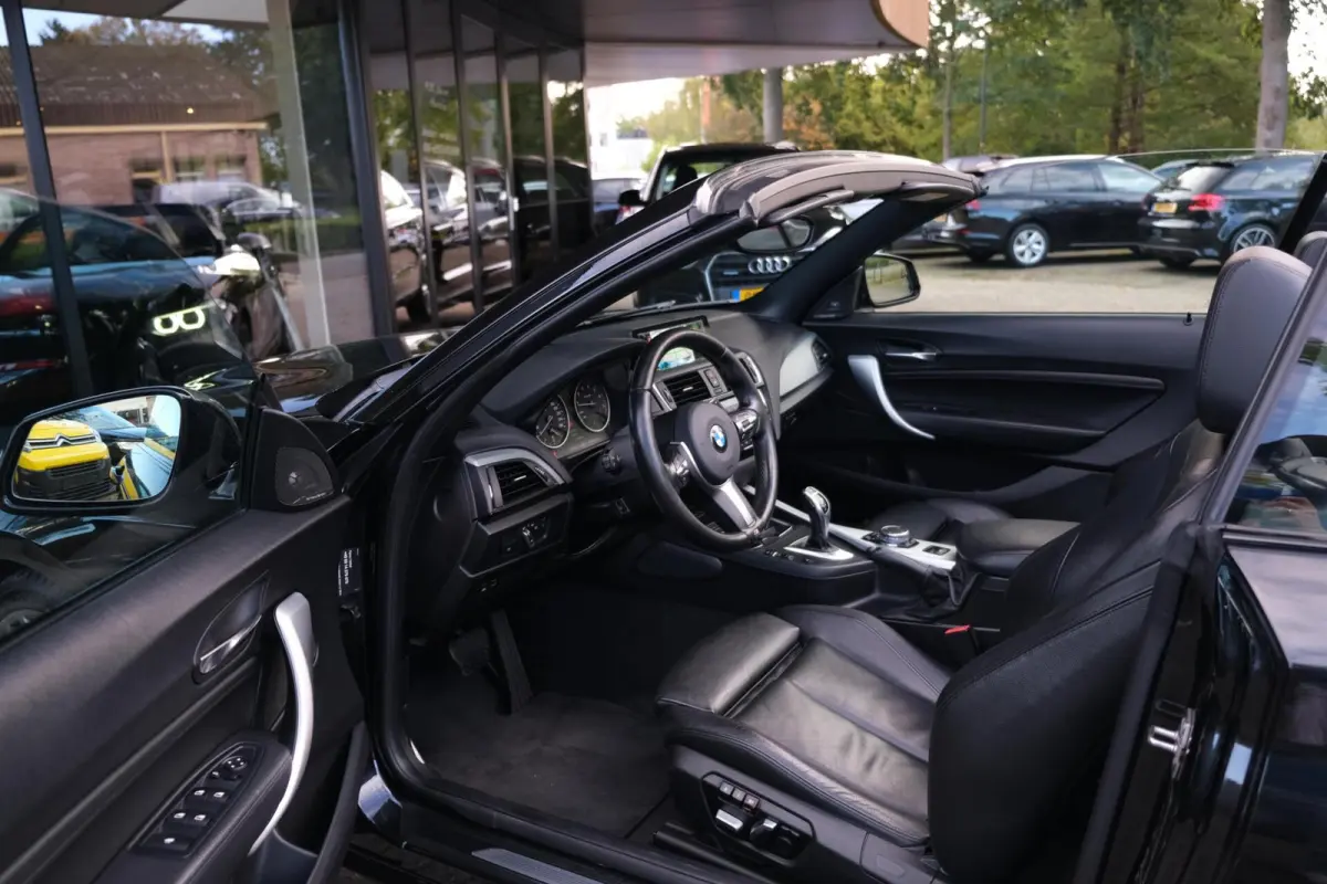 M235i xDrive|Rijklaar!|Camera|HarmanKardon|Stoelverwarming|Elec.Stoelverstelling|Keyless