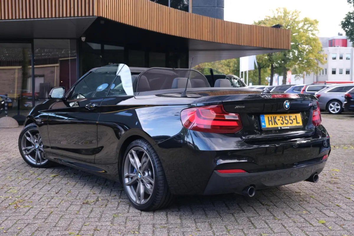 M235i xDrive|Rijklaar!|Camera|HarmanKardon|Stoelverwarming|Elec.Stoelverstelling|Keyless