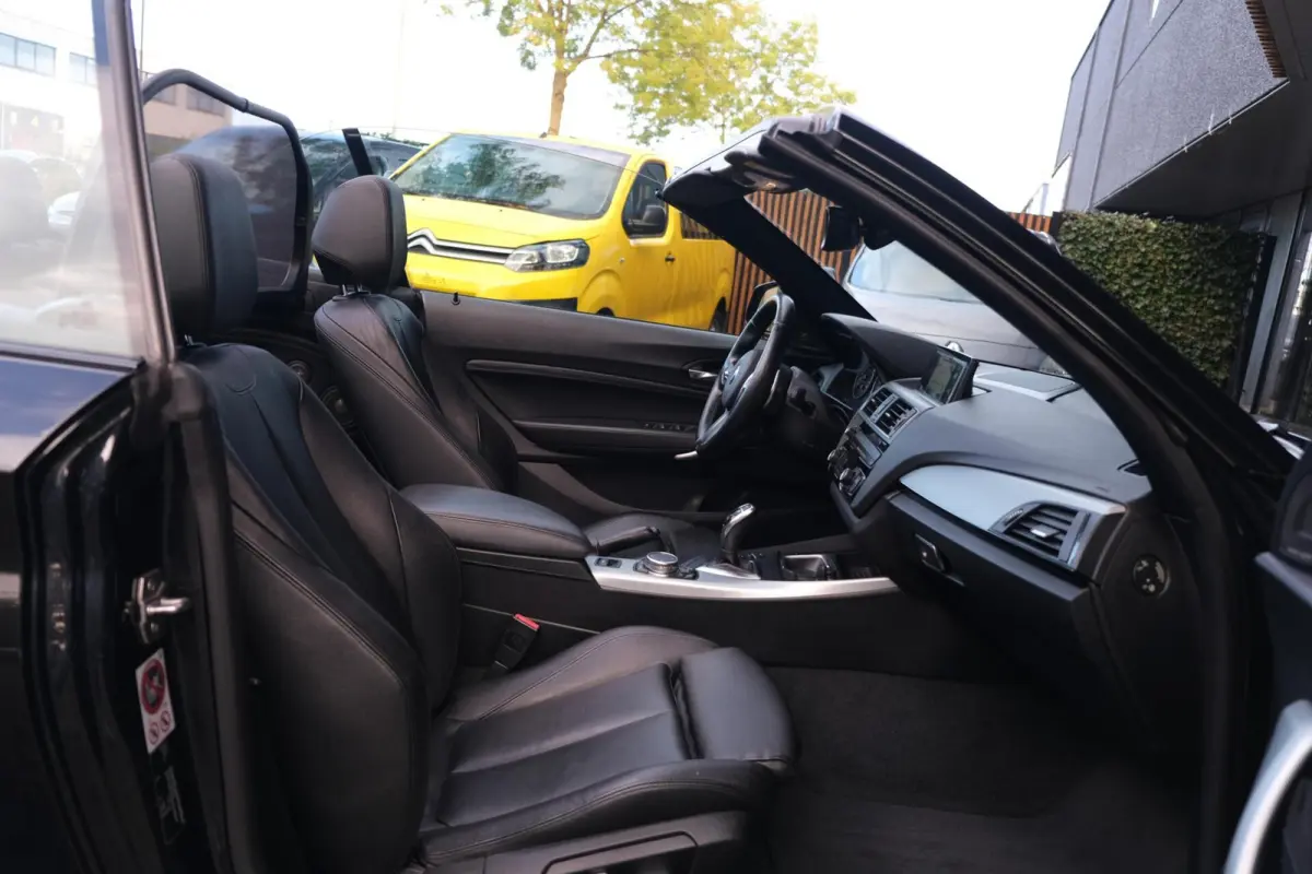 M235i xDrive|Rijklaar!|Camera|HarmanKardon|Stoelverwarming|Elec.Stoelverstelling|Keyless