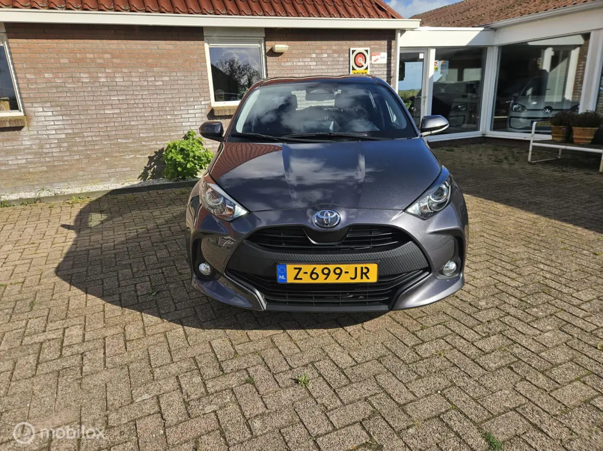1.5 Hybrid 115 Active Carplay/ Camera