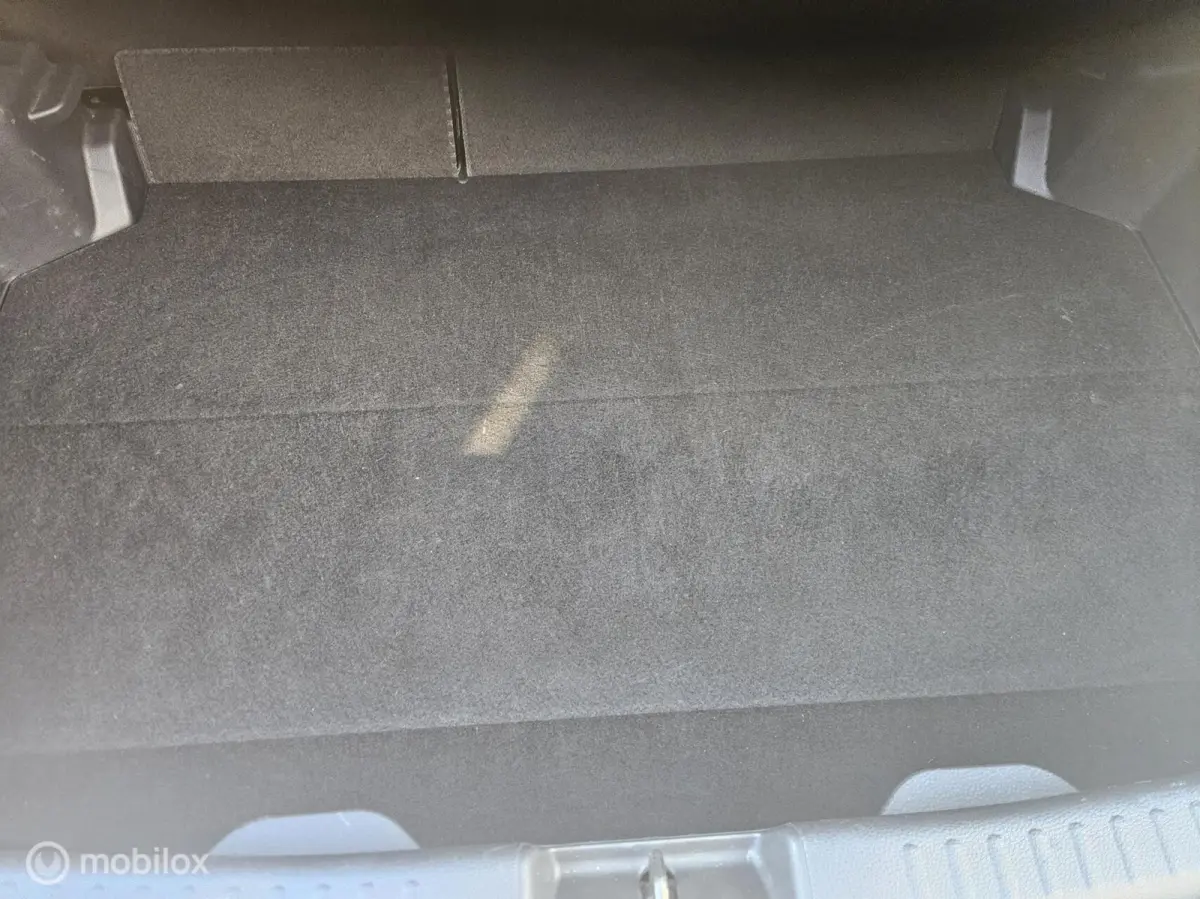 1.5 Hybrid 115 Active Carplay/ Camera