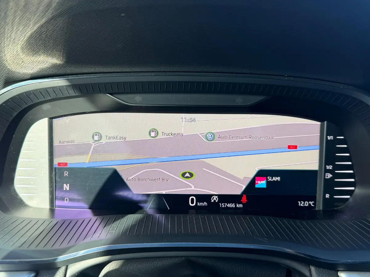 1.0 e-TSI Ambition DIGITAL COCKPIT | APPLE CARPLAY