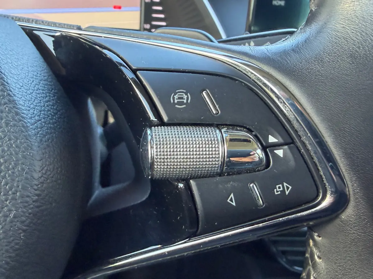 1.0 e-TSI Ambition DIGITAL COCKPIT | APPLE CARPLAY