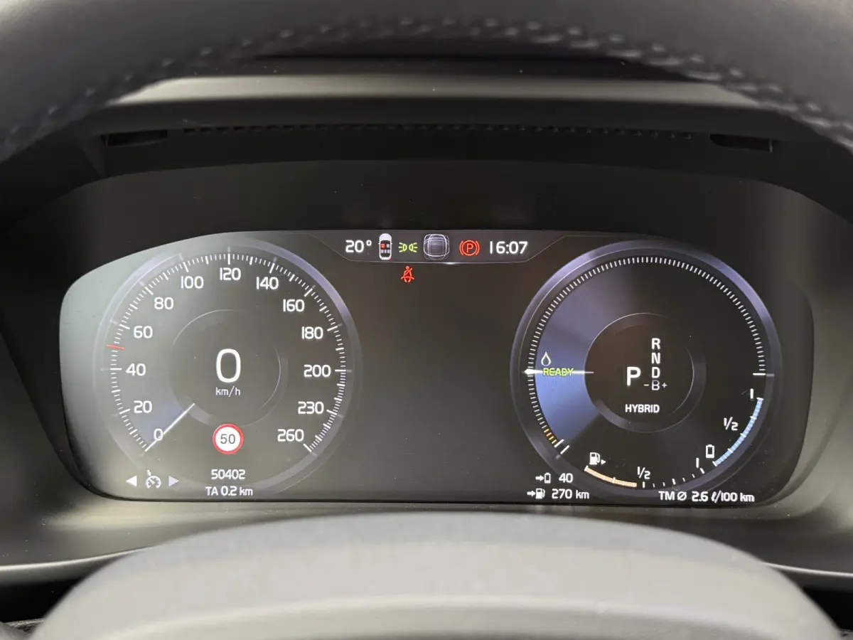 1.5 T4 Plug-in hybrid Plus Dark | CarPlay | Camera | Memory | H/K Audio