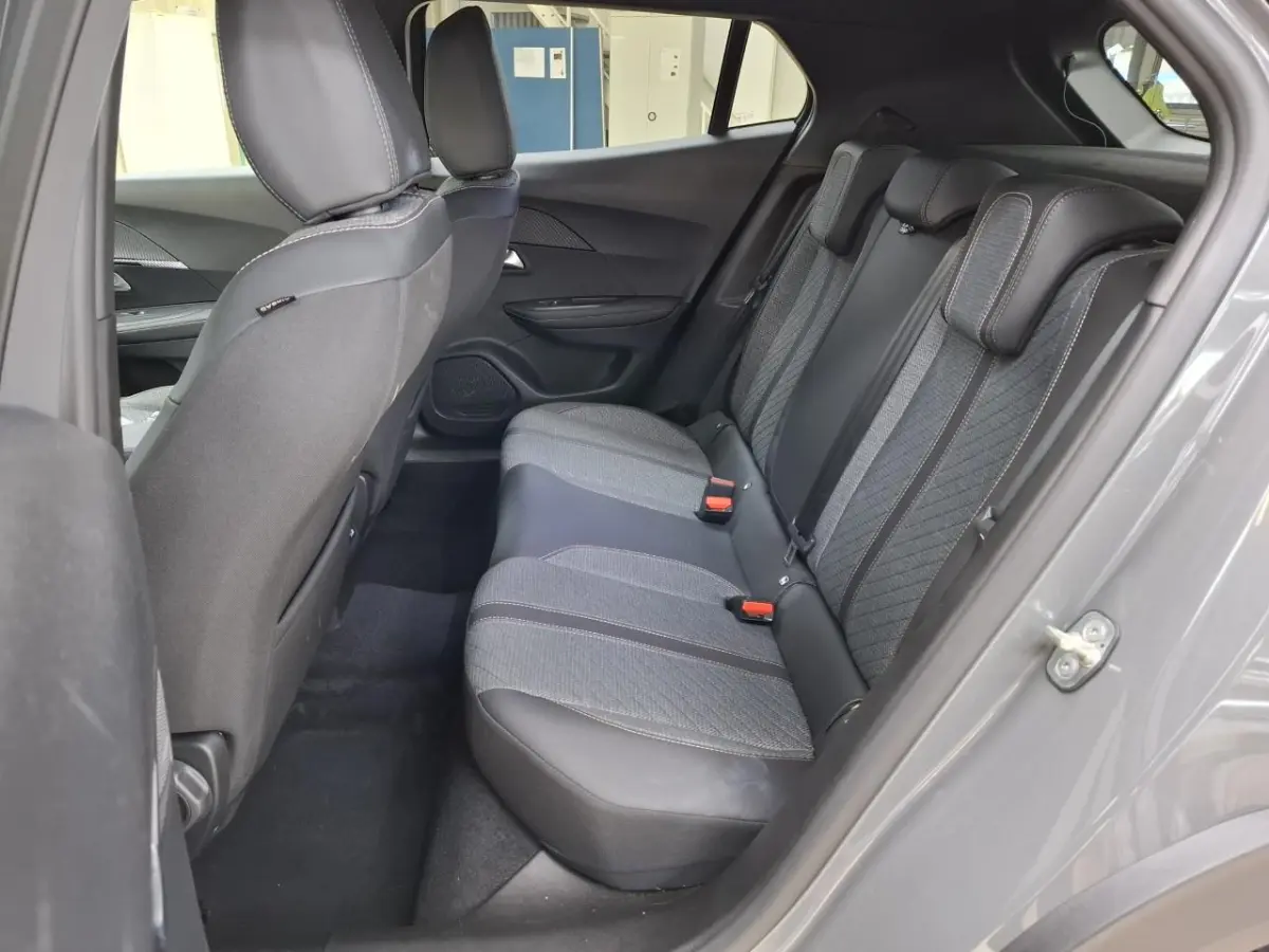 1.2 Hybrid 145 Allure Tot 8 Jaar Garantie | Automaat | Carplay | Camera 360* Graden | Navigatie | Adaptieve Cruise Control | Dodehoekbewaking | PDC V+A | Origineel NL