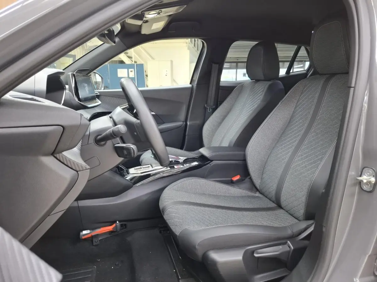 1.2 Hybrid 145 Allure Tot 8 Jaar Garantie | Automaat | Carplay | Camera 360* Graden | Navigatie | Adaptieve Cruise Control | Dodehoekbewaking | PDC V+A | Origineel NL